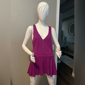 TORRID Zip Front Peplum Tank Top size 00